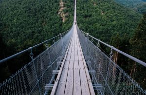 Sky Bridge i masyw Snieżnika